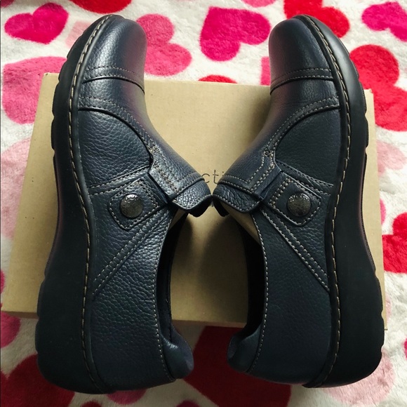 BRAND NEW Clarks Women's Collection Cora Poppy Shoe - Picture 6 of 11